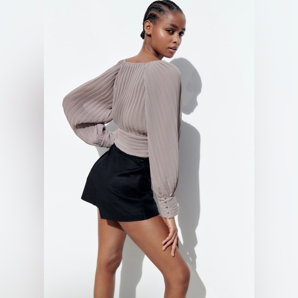 Zara knotted pleated top - Picture 4 of 8